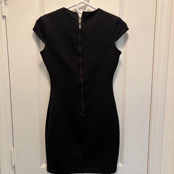 B Darlin Black Quilted Bodycon Dress Size 4 EUC - Picture 3 of 6